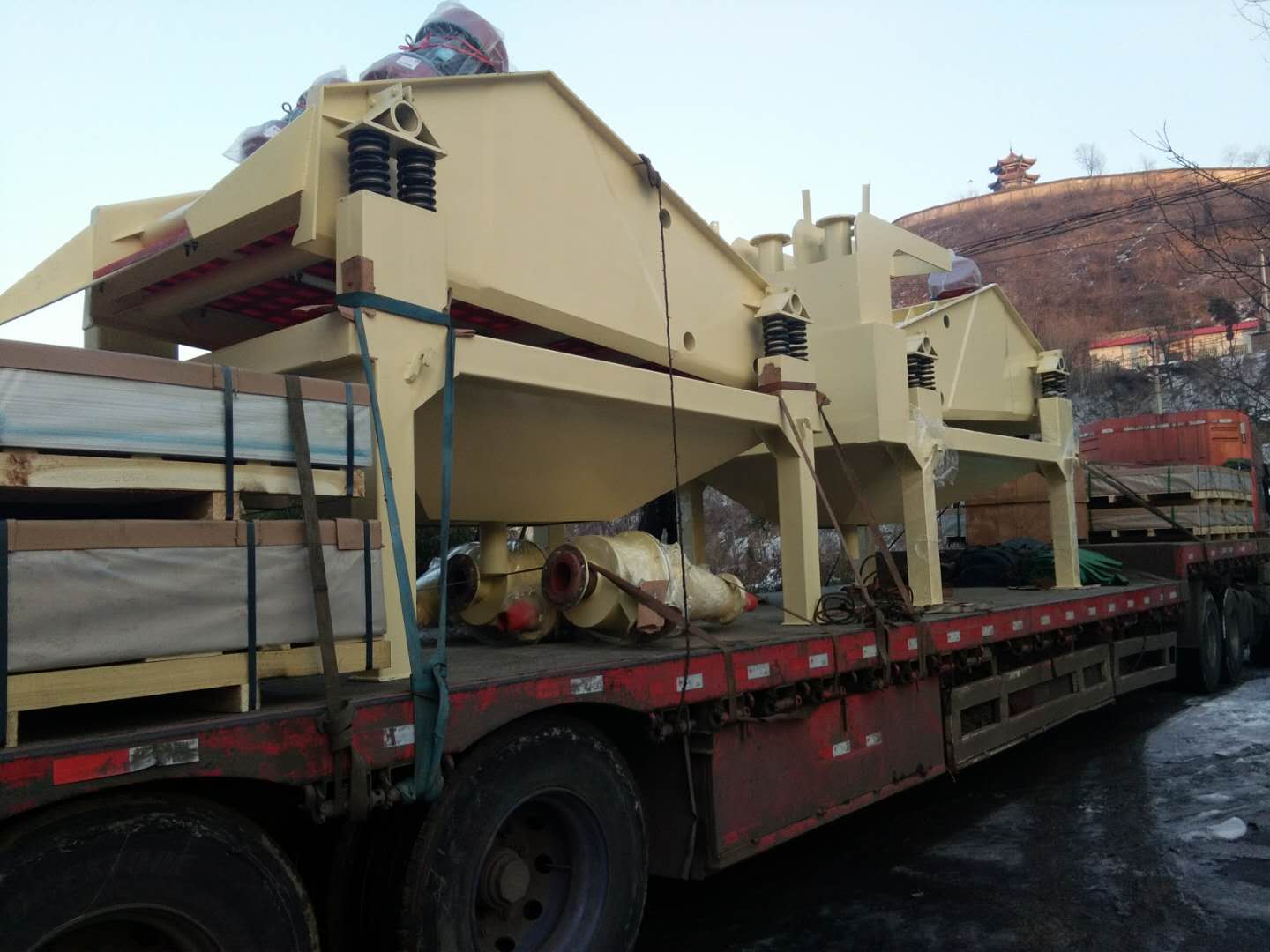 2018��Ԫ��12�հl(f��)���Ϻ���h(hu��n)���O(sh��)�����޹�˾�ļ�(x��)ɰ���ՙC��Óˮ�Y