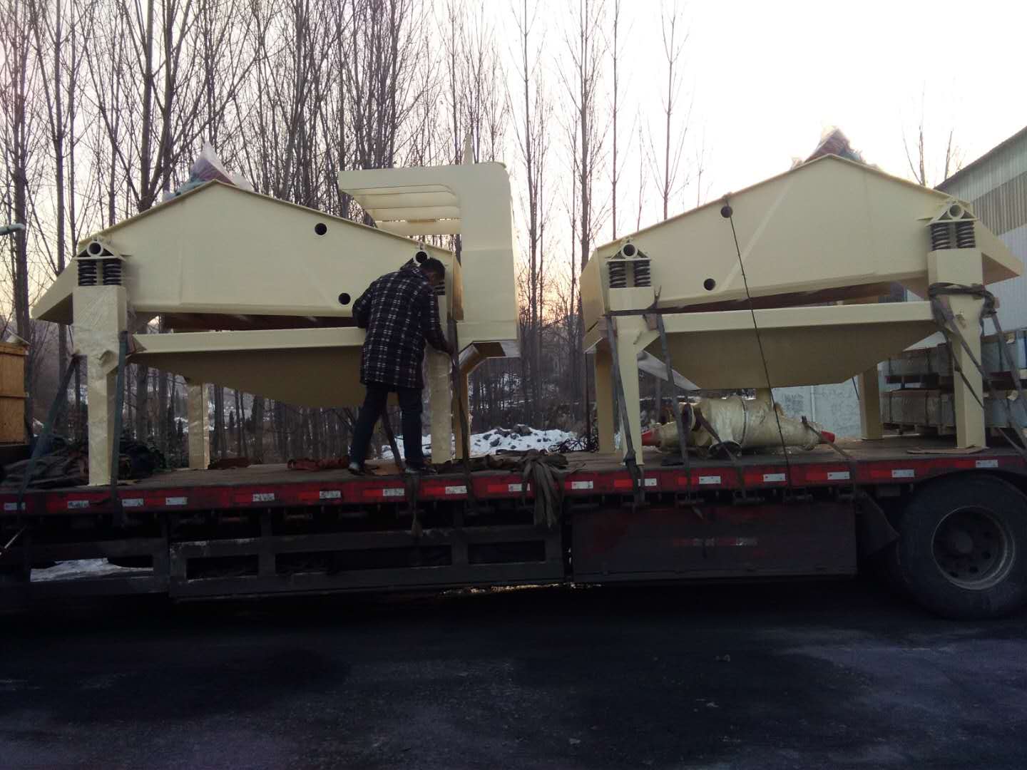 2018��Ԫ��12�հl(f��)���Ϻ���h(hu��n)���O(sh��)�����޹�˾�ļ�(x��)ɰ���ՙC��Óˮ�Y